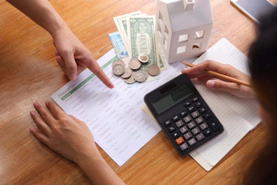 Landlord calculating damages