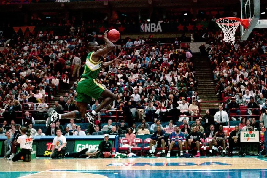 Shawn Kemp NBA dunk SuperSonics